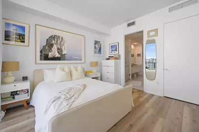 55 SE 6th Street #4300, Miami, FL 33131 - Photo 19