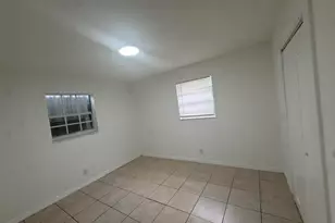 4401 N Australian Ave, West Palm Beach, FL 33407 - Photo 17