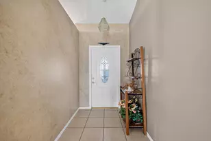 628 Stanford Ln, Port Saint Lucie, FL 34983 - Photo 3
