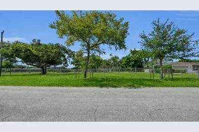 755 NE 97th Street, Miami Shores, FL 33138 - Photo 11