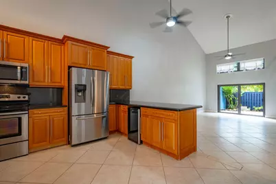 2840 S Oakland Forest Drive #2703, Oakland Park, FL 33309 - Photo 5