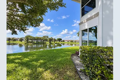 108 Somerset F, West Palm Beach, FL 33417 - Photo 11