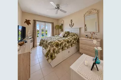 108 Somerset F, West Palm Beach, FL 33417 - Photo 9