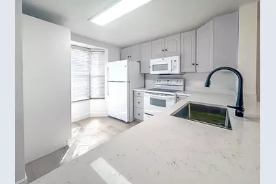 153 SW 3rd Street, Pompano Beach, FL 33060 - Photo 7