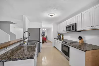5349 Meadows Edge #5349, Lake Worth, FL 33463 - Photo 11