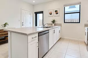 520 SW 19th Wy, Fort Lauderdale, FL 33312 - Photo 7