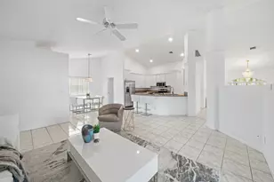 6857 Blue Bay Cir, Lake Worth, FL 33467 - Photo 9