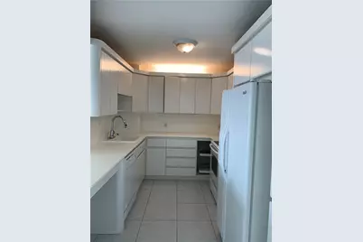 100 Bayview Drive #1826, Sunny Isles Beach, FL 33160 - Photo 9