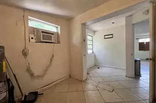 5671 NE 8th Ave, Oakland Park, FL 33334 - Photo 21