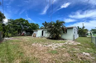 5671 NE 8th Ave, Oakland Park, FL 33334 - Photo 27