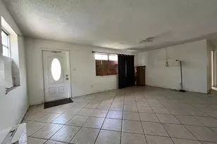 5671 NE 8th Ave, Oakland Park, FL 33334 - Photo 3