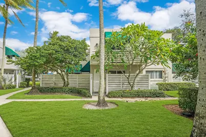 557 NW 97th Avenue, Plantation, FL 33324 - Photo 1