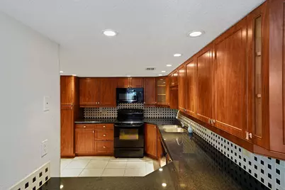 557 NW 97th Avenue, Plantation, FL 33324 - Photo 13