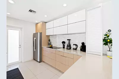 1913 N Victoria Park Road, Fort Lauderdale, FL 33305 - Photo 15