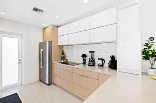 1913 N Victoria Park Rd, Fort Lauderdale, FL 33305 - Photo 15