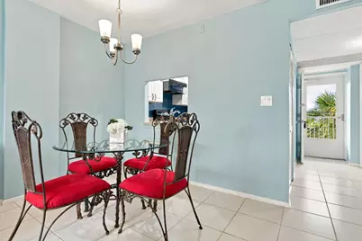 113 Royal Park Drive #4E, Oakland Park, FL 33309 - Photo 9