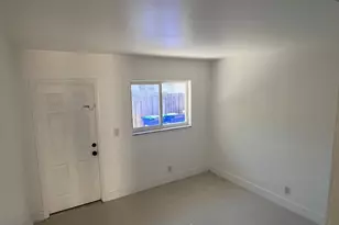 220 SE 22nd Ave, Pompano Beach, FL 33062 - Photo 9