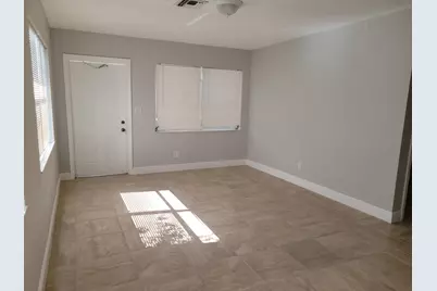 651 NE 46th Court, Oakland Park, FL 33334 - Photo 3