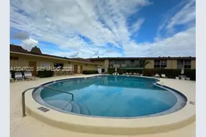 500 Village Green Circle W #215, Palm Springs, FL 33461 - Photo 7