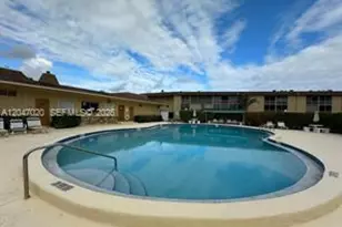 500 Village Green Cir W, Palm Springs, FL 33461 - Photo 7