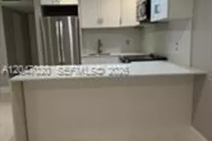 500 Village Green Cir W, Palm Springs, FL 33461 - Photo 3