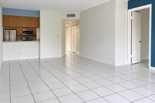 10113 Twin Lakes Dr, Coral Springs, FL 33071 - Photo 3
