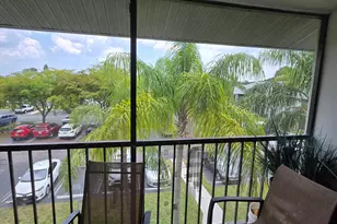 1009 Green Pine Blvd, West Palm Beach, FL 33409 - Photo 9