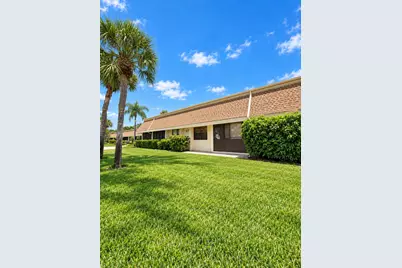 107 Half Moon Circle #D, Jupiter, FL 33458 - Photo 1