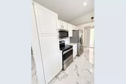 107 Half Moon Circle #D, Jupiter, FL 33458 - Photo 5