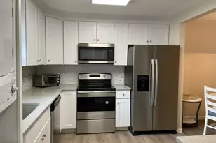 118 Amherst Ln, Lake Worth, FL 33467 - Photo 3