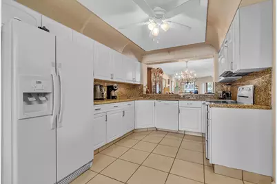 7216 Fairfax Drive #109, Tamarac, FL 33321 - Photo 11