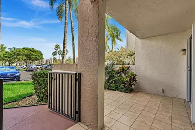 7216 Fairfax Drive #109, Tamarac, FL 33321 - Photo 3