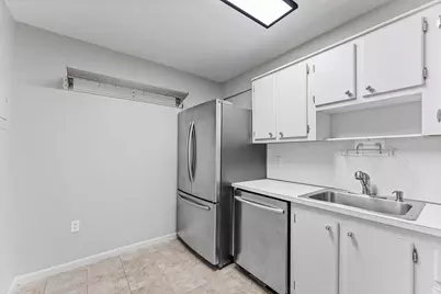 1300 NE Miami Gardens Drive #308E, Miami, FL 33179 - Photo 9