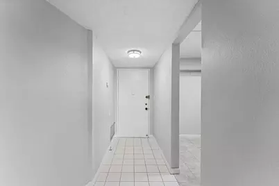 1300 NE Miami Gardens Drive #308E, Miami, FL 33179 - Photo 5