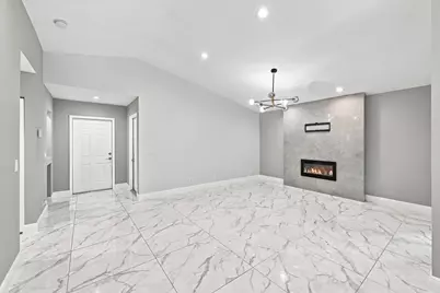 372 W Riverbend Drive #372, Sunrise, FL 33326 - Photo 5