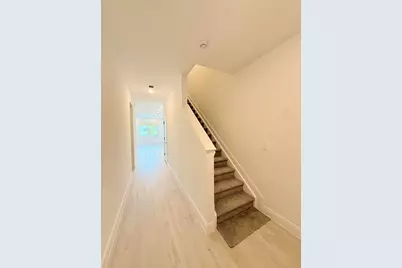 121 SE Birch Terrace, Stuart, FL 34997 - Photo 3