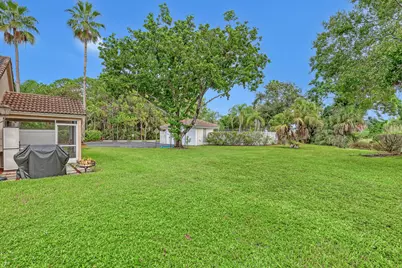1784 Barnstable Road, Wellington, FL 33414 - Photo 37