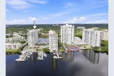 18021 Biscayne Boulevard #901, Aventura, FL 33160 - Photo 1