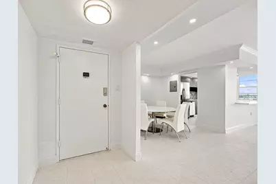 18021 Biscayne Boulevard #901, Aventura, FL 33160 - Photo 3