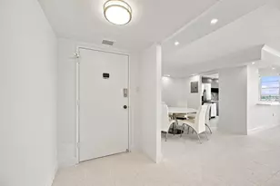 18021 Biscayne Blvd, Aventura, FL 33160 - Photo 3