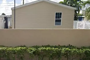 821 SW 1st St, Hallandale Beach, FL 33009 - Photo 1