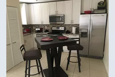 724 NE 23rd Drive, Wilton Manors, FL 33305 - Photo 5