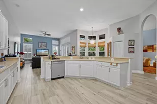 15522 Cypress Park Dr, Wellington, FL 33414 - Photo 11
