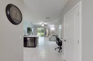 5557 SE Isabelita Ave, Stuart, FL 34997 - Photo 9