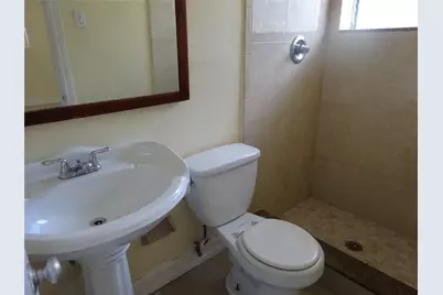 740 E Evanston Circle, Fort Lauderdale, FL 33312 - Photo 13
