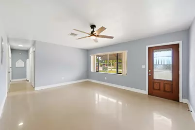 740 E Evanston Circle, Fort Lauderdale, FL 33312 - Photo 3
