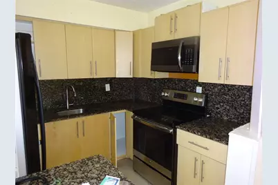 740 E Evanston Circle, Fort Lauderdale, FL 33312 - Photo 9