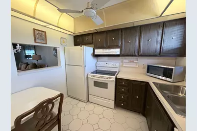 6600 Royal Palm Boulevard #211B, Margate, FL 33063 - Photo 9