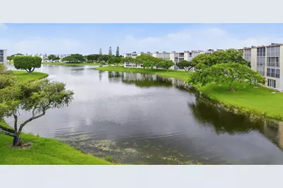 1041 Guilford C, Boca Raton, FL 33434 - Photo 13
