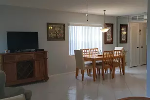 904 Flanders Dr S, Delray Beach, FL 33484 - Photo 9